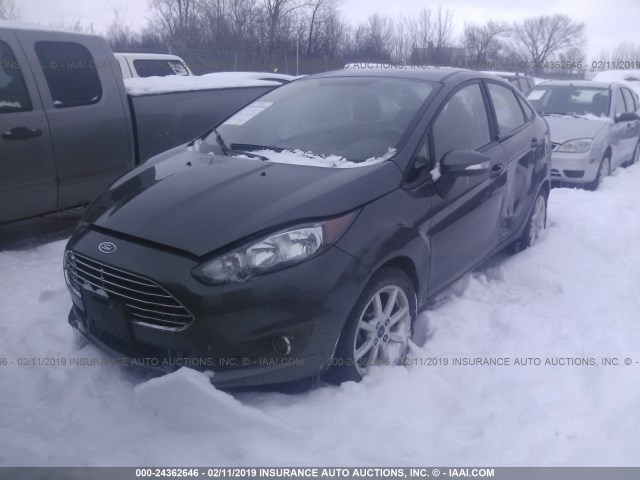 3FADP4BJ0GM165988 - 2016 FORD FIESTA SE GRAY photo 2