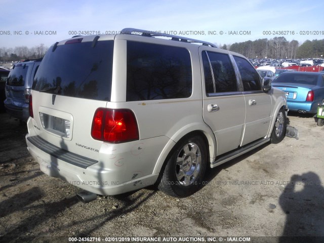5LMFU27535LJ04783 - 2005 LINCOLN NAVIGATOR WHITE photo 4