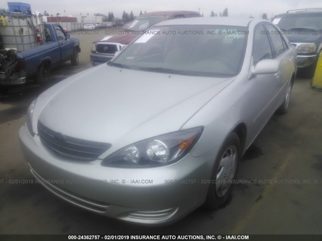 4T1BE32K74U886659 - 2004 TOYOTA CAMRY LE/XLE/SE SILVER photo 2