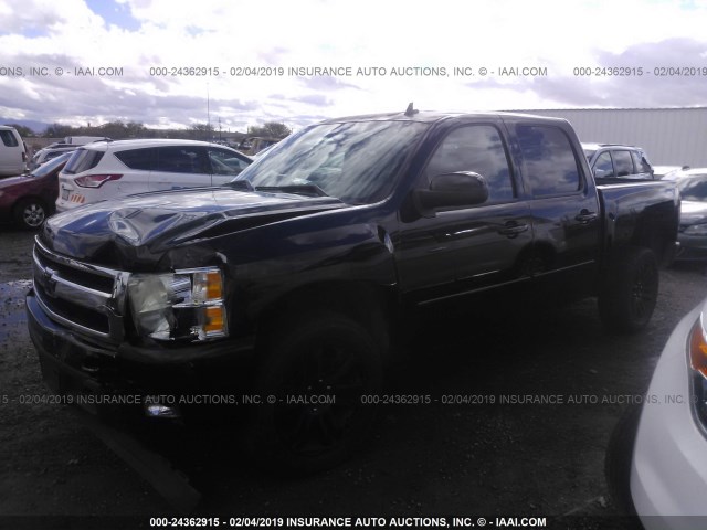 2GCEC13J381196264 - 2008 CHEVROLET SILVERADO C1500 BLACK photo 2