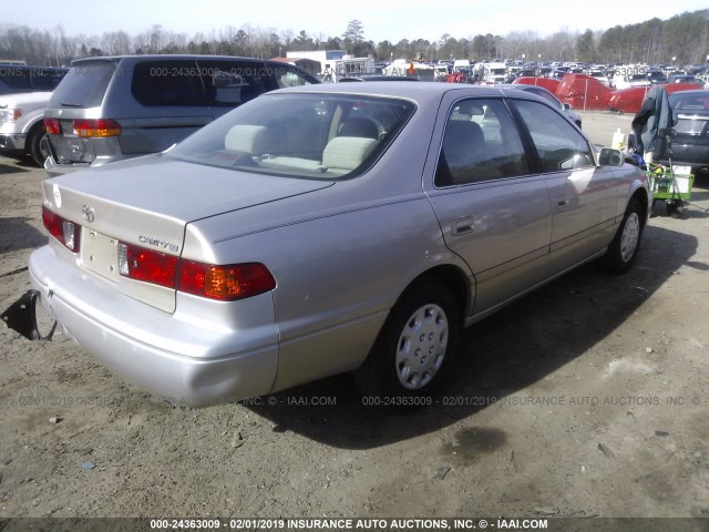 4T1BG22K8YU932526 - 2000 TOYOTA CAMRY CE/LE/XLE 金色 照片 4