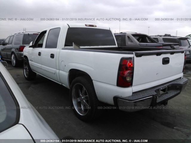 2GCEC13T541389348 - 2004 CHEVROLET SILVERADO C1500 WHITE photo 3