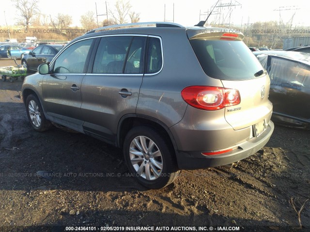 WVGBV75N69W527442 - 2009 VOLKSWAGEN TIGUAN SE/SEL GRAY photo 3