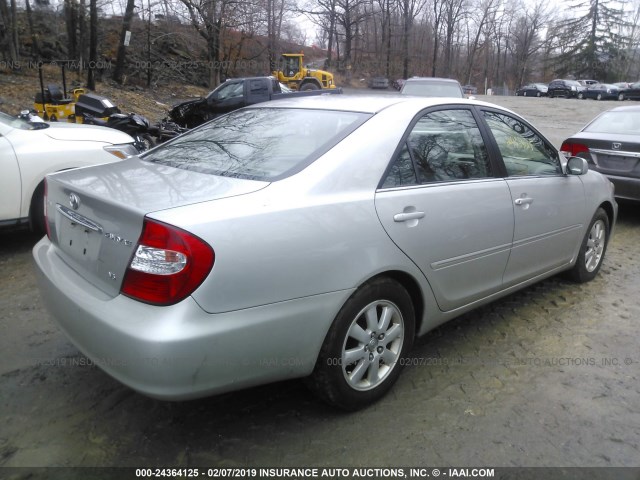 4T1BF30K23U042236 - 2003 TOYOTA CAMRY LE/XLE/SE SILVER photo 4