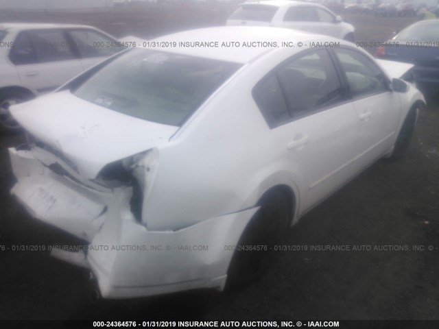 1N4BA41E34C882895 - 2004 NISSAN MAXIMA SE/SL WHITE photo 4