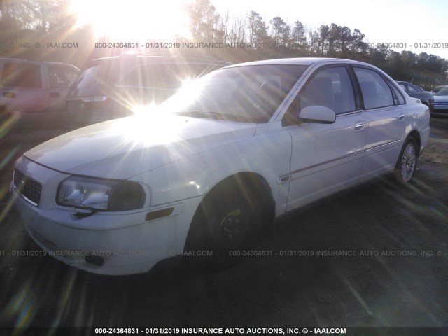 YV1TS92D641354983 - 2004 VOLVO S80 WHITE photo 2