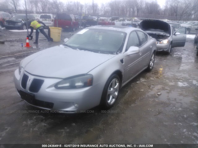 2G2WC55C571183206 - 2007 PONTIAC GRAND PRIX GXP SILVER photo 2