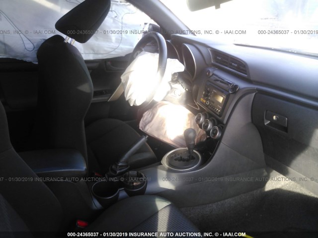 JTKJF5C73D3058514 - 2013 TOYOTA SCION TC WHITE photo 5