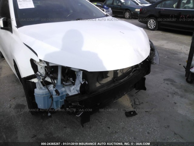 4T1BF1FK4GU167420 - 2016 TOYOTA CAMRY LE/XLE/SE/XSE 白色 照片 6