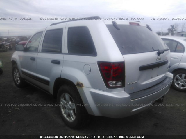 1J4GR48K05C690866 - 2005 JEEP GRAND CHEROKEE LAREDO/COLUMBIA/FREEDOM 银色 照片 3