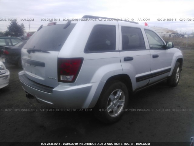 1J4GR48K05C690866 - 2005 JEEP GRAND CHEROKEE LAREDO/COLUMBIA/FREEDOM 银色 照片 4