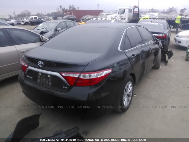 4T4BF1FK7FR463374 - 2015 TOYOTA CAMRY LE/XLE/SE/XSE BLACK photo 4