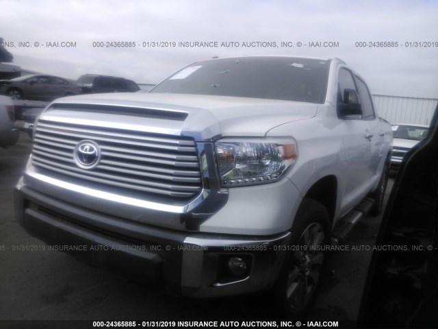 5TFFY5F1XFX177980 - 2015 TOYOTA TUNDRA CREWMAX LIMITED WHITE photo 2