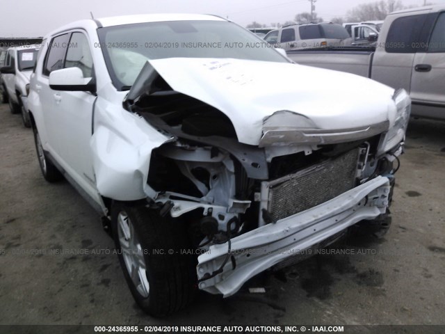 2GKALMEK8G6338538 - 2016 GMC TERRAIN SLE WHITE photo 1