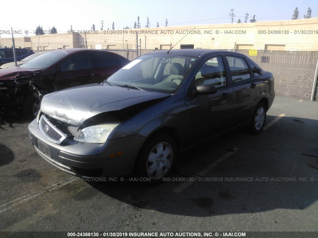 1FAFP34N57W362674 - 2007 FORD FOCUS ZX4/S/SE/SES GRAY photo 2