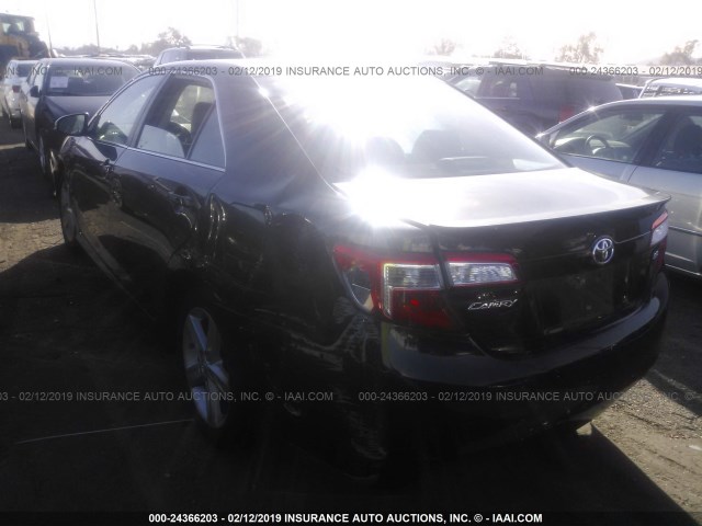 4T1BF1FK4EU754097 - 2014 TOYOTA CAMRY L/SE/LE/XLE Qara foto 3