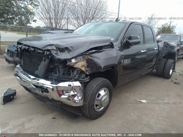 3C63RRHL7JG103880 - 2018 RAM 3500 SLT GRAY photo 2