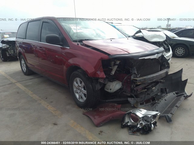 2A4RR2D14AR436900 - 2010 CHRYSLER TOWN & COUNTRY LX RED photo 1