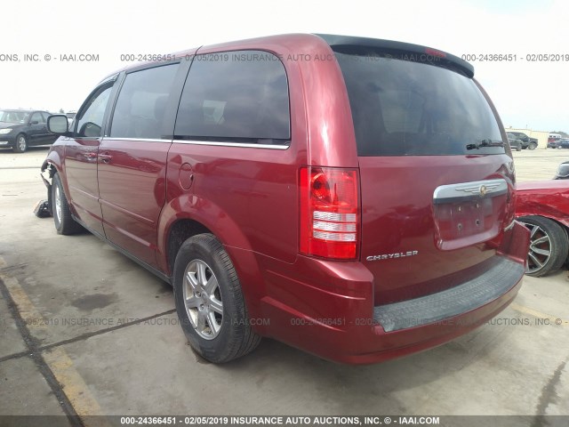 2A4RR2D14AR436900 - 2010 CHRYSLER TOWN & COUNTRY LX RED photo 3