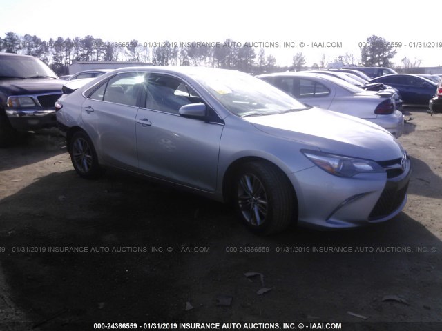 4T1BF1FK4GU555473 - 2016 TOYOTA CAMRY LE/XLE/SE/XSE SILVER photo 1