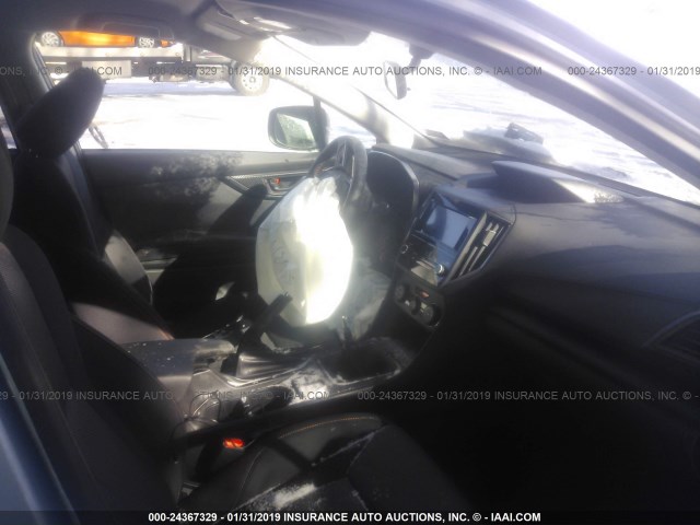 JF2GTABC0J9242580 - 2018 SUBARU CROSSTREK PREMIUM Күміс фото 5