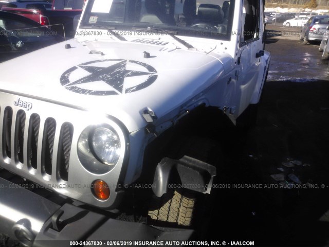 1C4AJWAG7DL572171 - 2013 JEEP WRANGLER SPORT WHITE photo 6