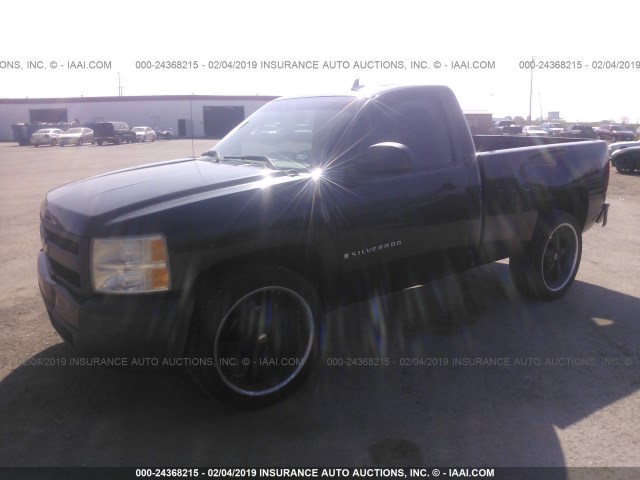 1GCEC14C08Z109489 - 2008 CHEVROLET SILVERADO C1500 BLACK photo 2