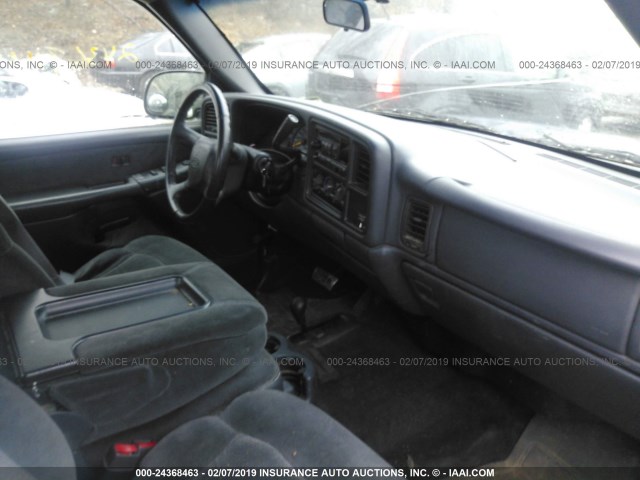 1GCEK19TX1E105684 - 2001 CHEVROLET SILVERADO K1500 BLUE photo 5