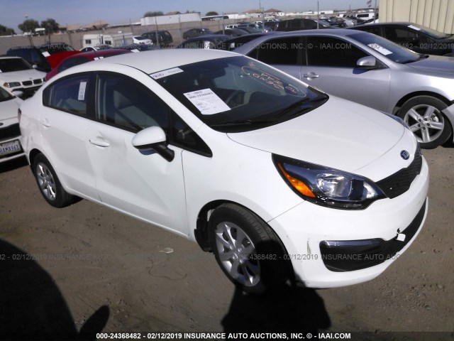 KNADM4A35H6072050 - 2017 KIA RIO LX WHITE photo 1