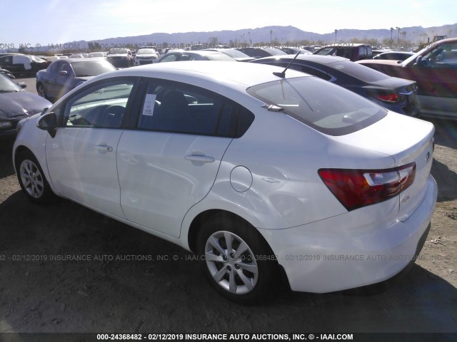 KNADM4A35H6072050 - 2017 KIA RIO LX WHITE photo 3