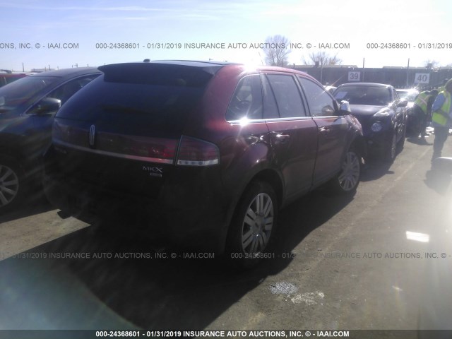 2LMDU88C38BJ28049 - 2008 LINCOLN MKX RED photo 4