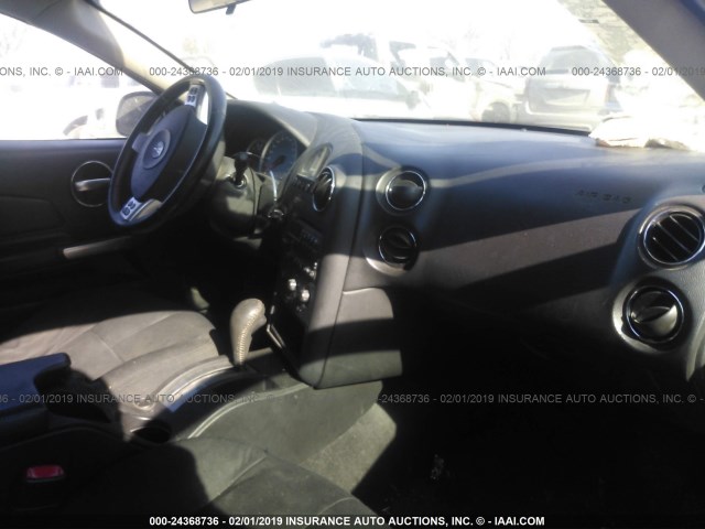 2G2WP552461245947 - 2006 PONTIAC GRAND PRIX BLUE photo 5