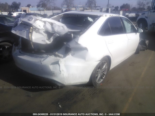 4T1BF1FKXFU488019 - 2015 TOYOTA CAMRY LE/XLE/SE/XSE WHITE photo 4