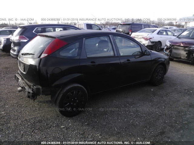 1FAFP37N37W246286 - 2007 FORD FOCUS ZX5/S/SE/SES BLACK photo 4