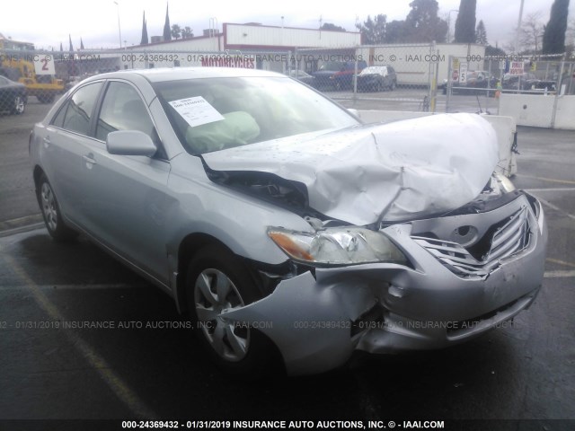 4T1BE46K97U105659 - 2007 TOYOTA CAMRY NEW GENERAT CE/LE/XLE/SE SILVER photo 1
