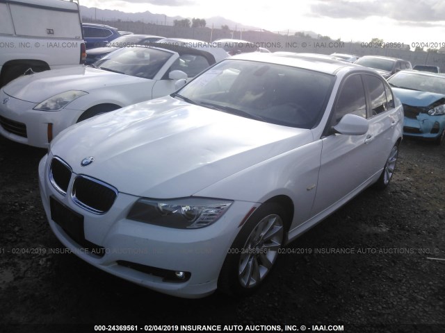 WBAPH5C58BA447083 - 2011 BMW 328 I SULEV WHITE photo 2