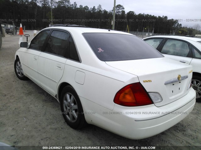 4T1BF28B1YU031900 - 2000 TOYOTA AVALON WHITE photo 3