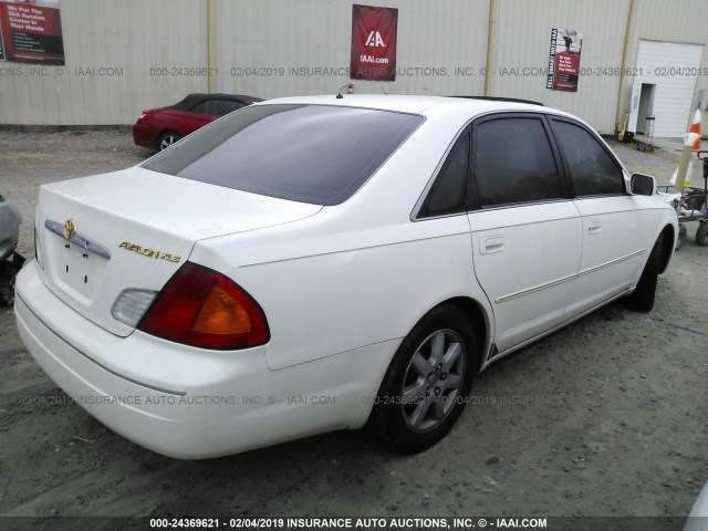 4T1BF28B1YU031900 - 2000 TOYOTA AVALON WHITE photo 4