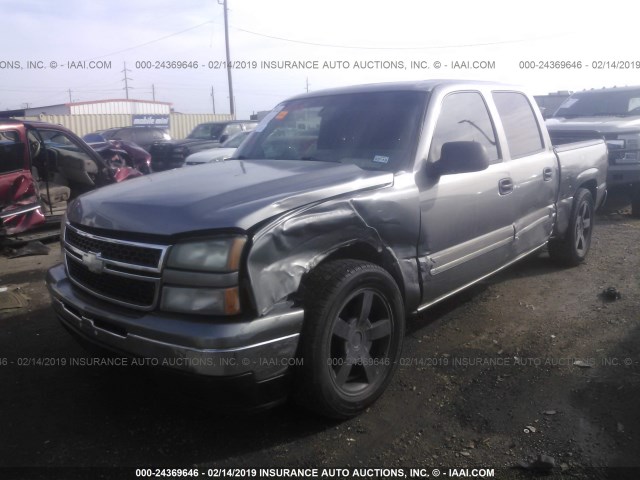 2GCEC13T061128258 - 2006 CHEVROLET SILVERADO C1500 GRAY photo 6