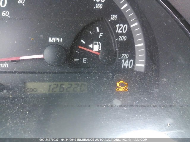 JTDBE32K530140124 - 2003 TOYOTA CAMRY LE/XLE SILVER photo 7