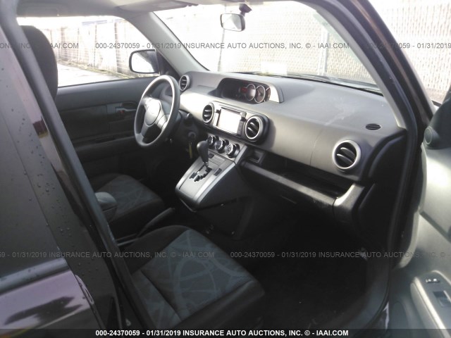 JTLZE4FE8FJ072672 - 2015 TOYOTA SCION XB MAROON photo 5