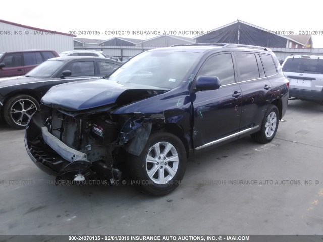 5TDZK3EHXCS063352 - 2012 TOYOTA HIGHLANDER SE BLUE photo 2