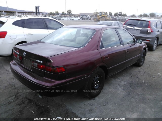 4T1BG22K3XU452196 - 1999 TOYOTA CAMRY CE/LE/XLE RED photo 4