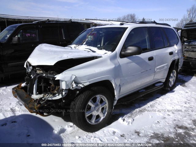 1GKDT13S552316876 - 2005 GMC ENVOY WHITE photo 2