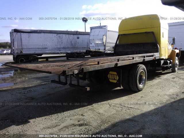 1FDXK74P9NVA16213 - 1992 FORD F700 F YELLOW photo 4