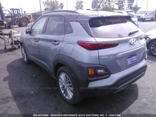 KM8K22AAXJU103082 - 2018 HYUNDAI KONA SEL Light Blue photo 3