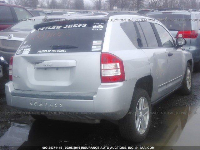 1J8FF47W88D772091 - 2008 JEEP COMPASS SPORT SILVER photo 4