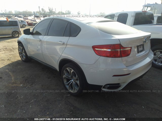 5UXFG8C59CL590812 - 2012 BMW X6 XDRIVE50I WHITE photo 3