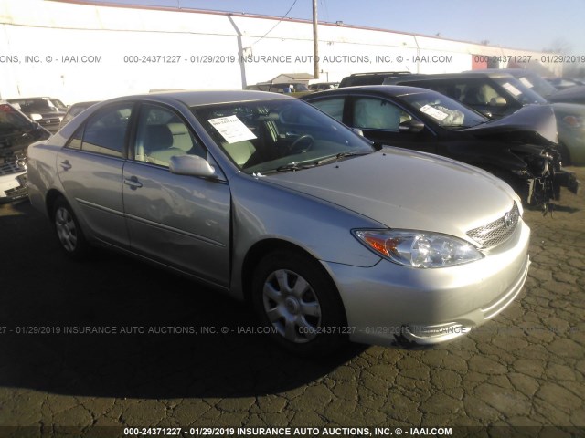 4T1BE32K54U924504 - 2004 TOYOTA CAMRY LE/XLE/SE SILVER photo 1