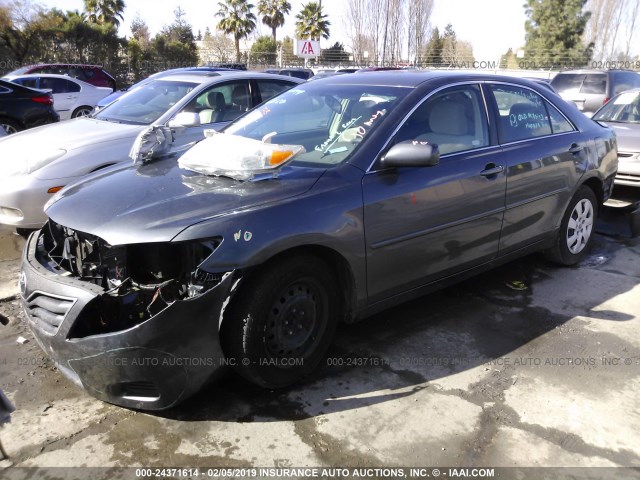 4T1BF3EK7BU197145 - 2011 TOYOTA CAMRY SE/LE/XLE 灰色 照片 2